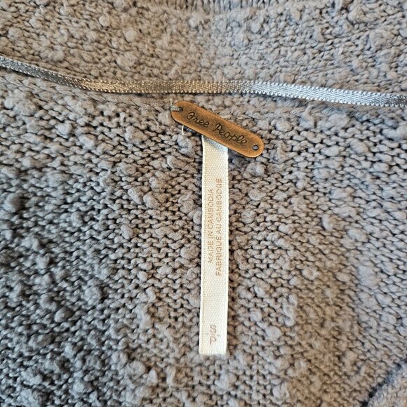 Free People Found My Friend Blue Boucle Textured Oversized Cropped Cardigan S - Picture 6 of 10